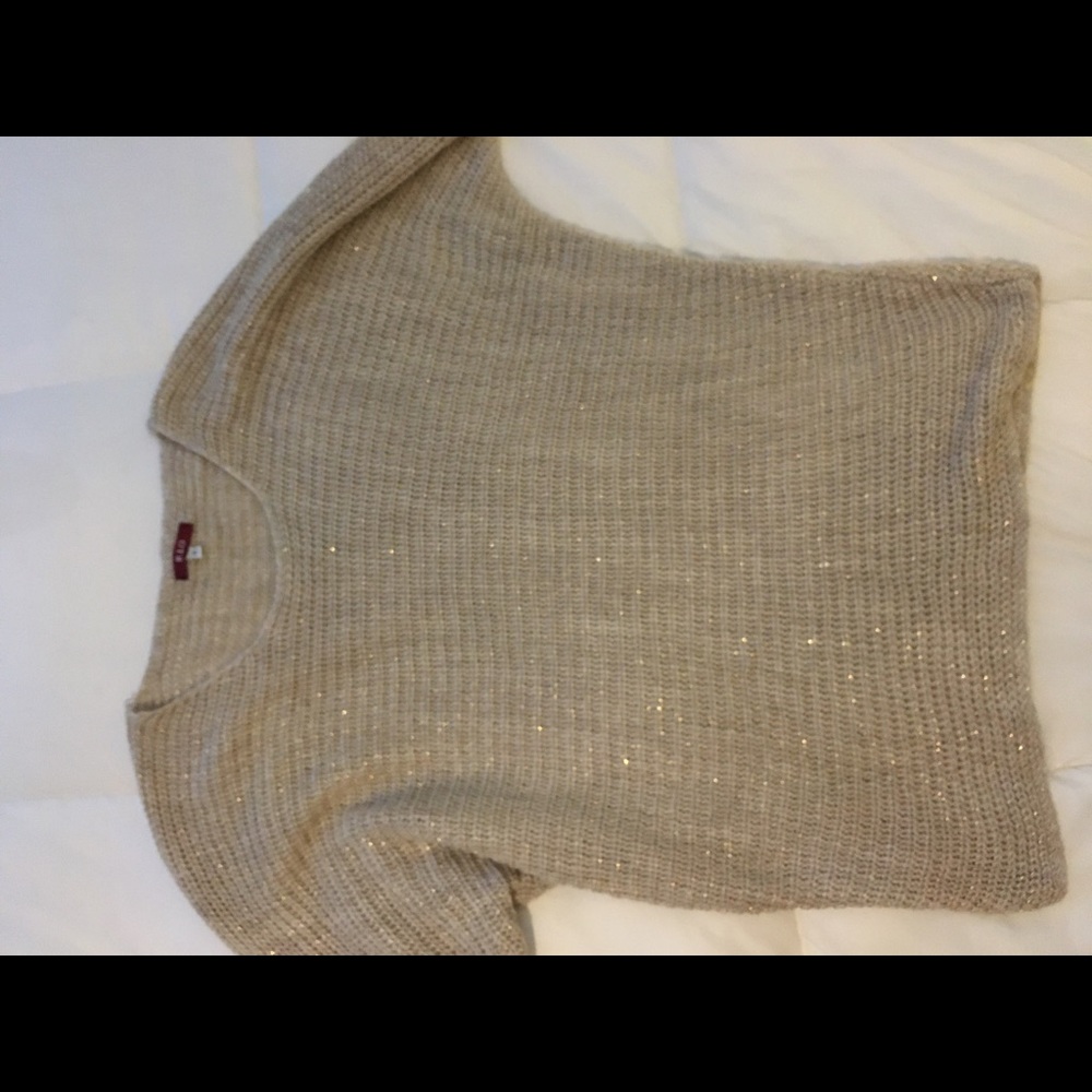 Women’s sweater